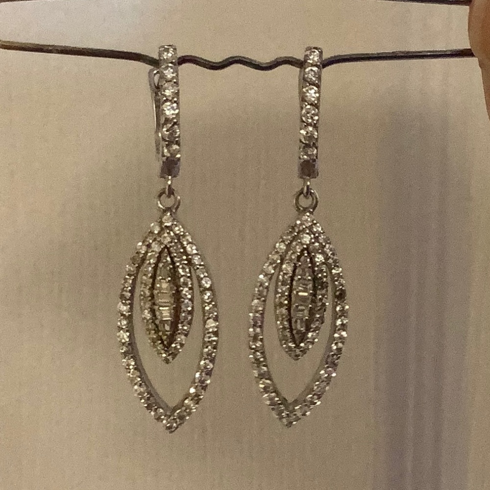 ❤️Silver dangling earrings